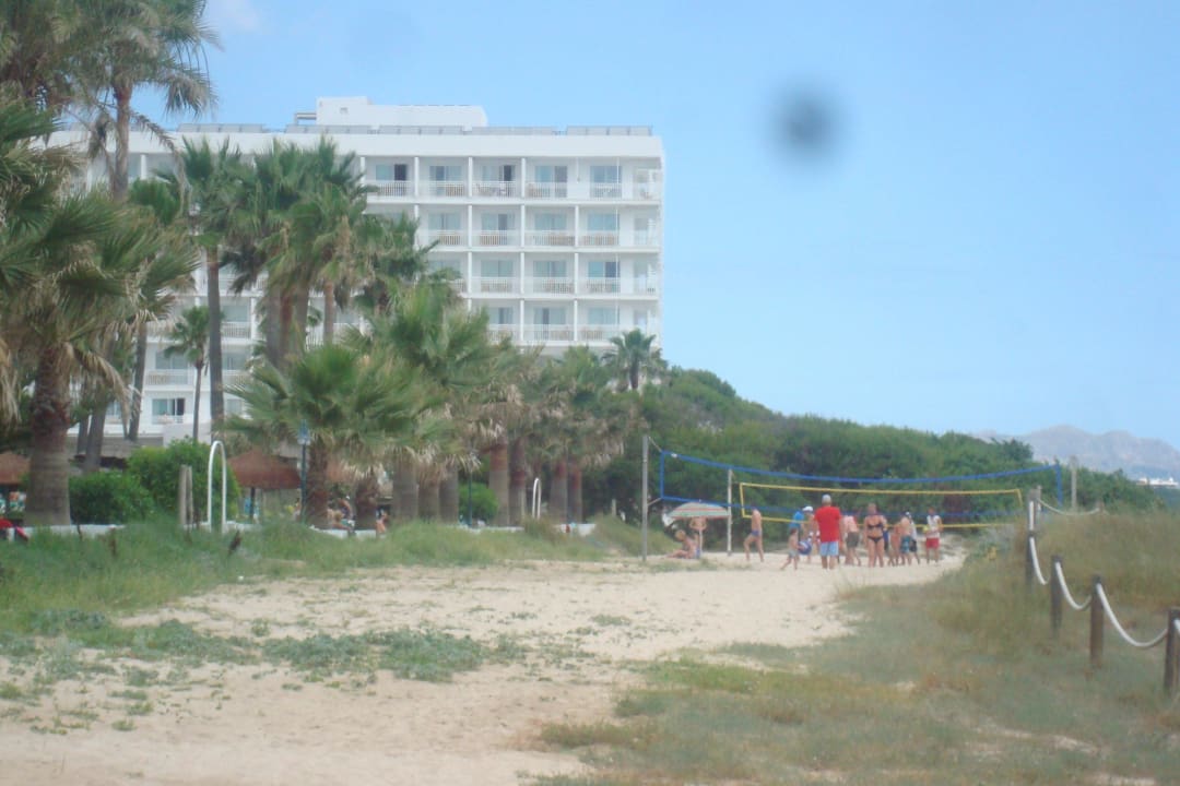 Spielplatz Richtung Hotel Playa Esperanza Resort