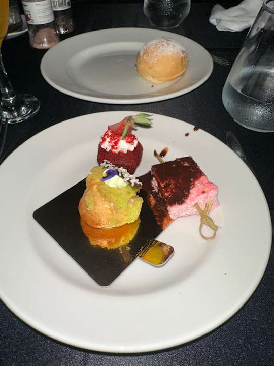 Gastro Lagoon Attitude - Adults only