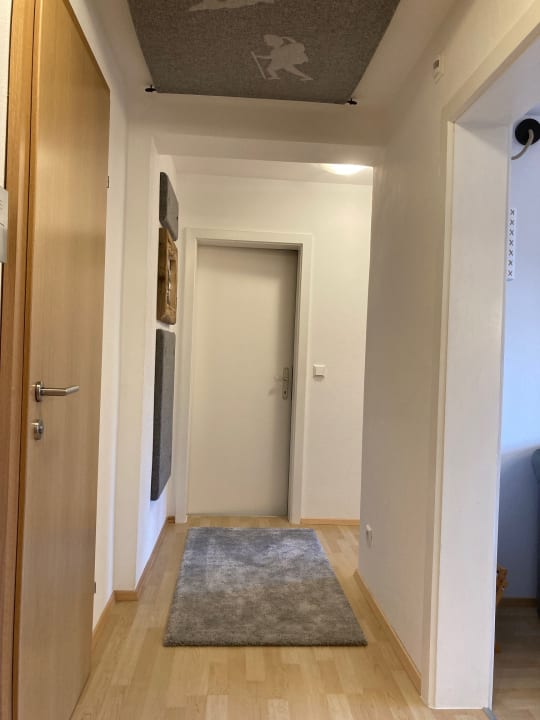 Zimmer Appartementhaus Finis