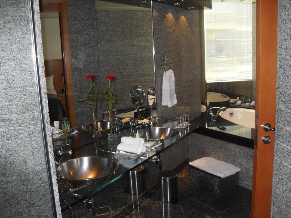 Blick ins Badezimmer Golden Sands Hotel Creek