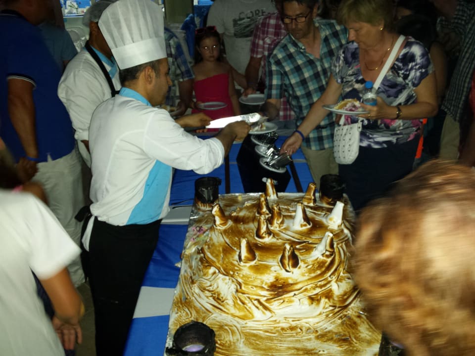 Gala Abend Torte Adalya Ocean Deluxe