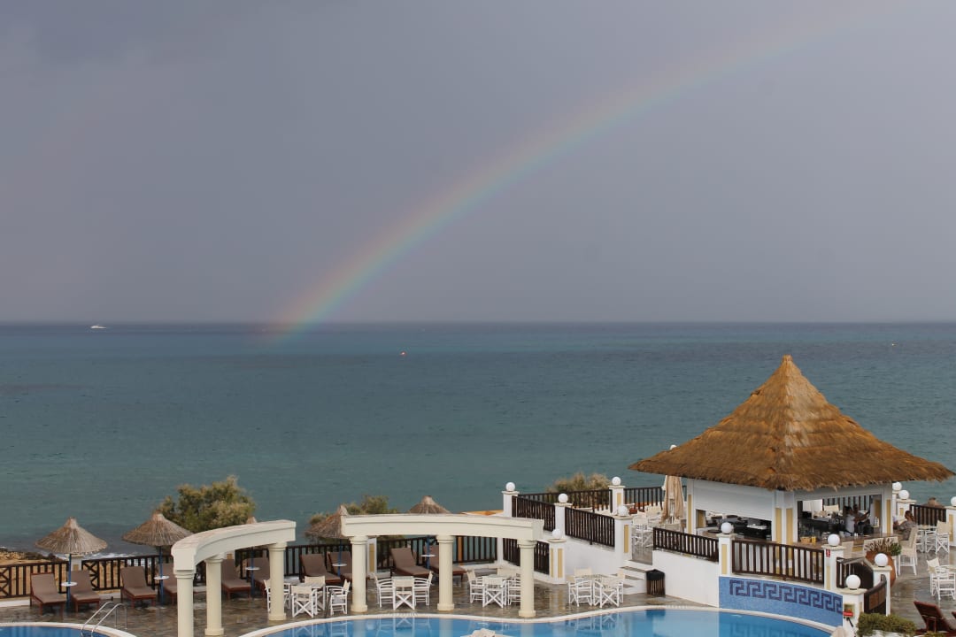 Ausblick Alexander Beach Hotel & Village Resort