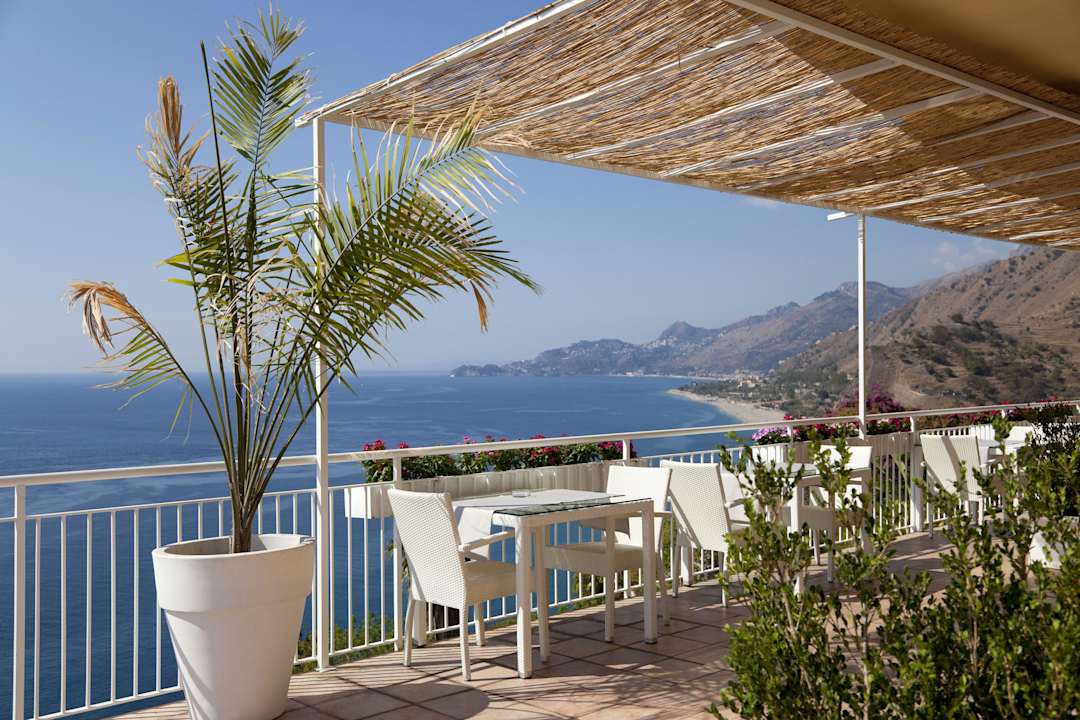 Poolbar TUI Blue Puntamare