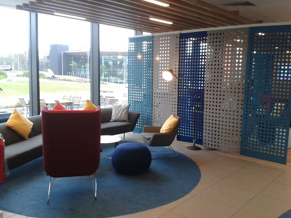 Lobby Holiday Inn Express - Stockport