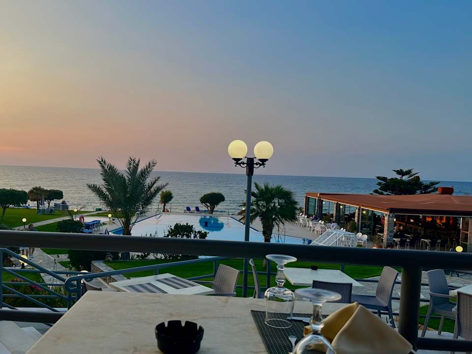 Gartenanlage Hotel Ariadne Beach