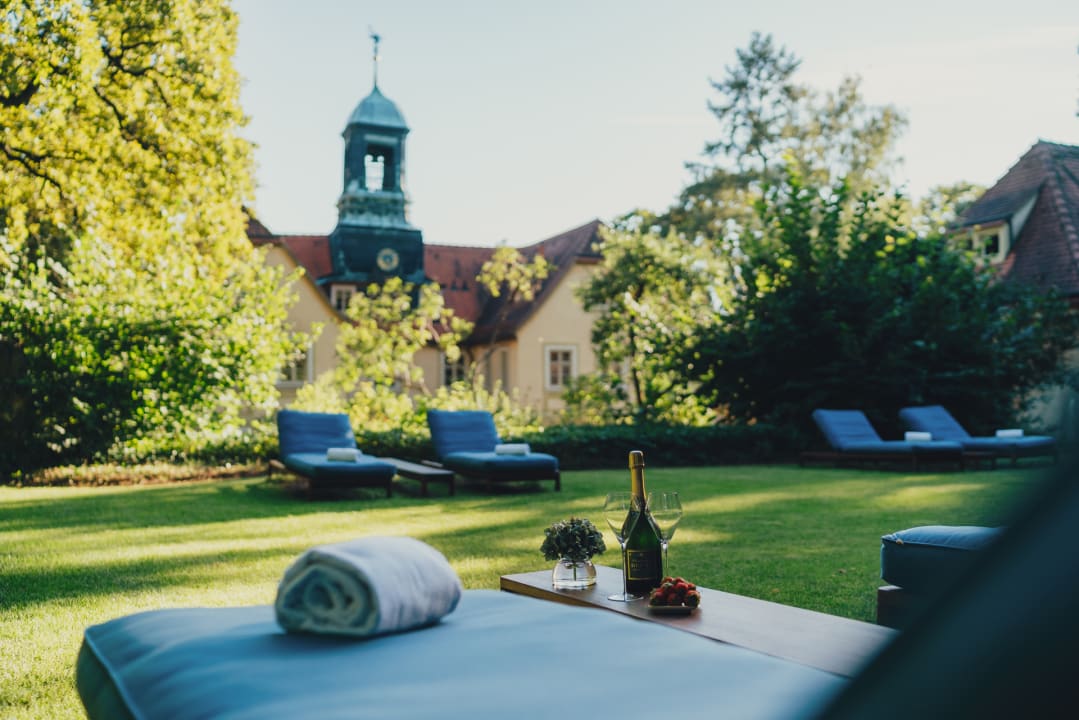 Gartenanlage Hotel Villa Sorgenfrei & Restaurant Atelier Sanssouci