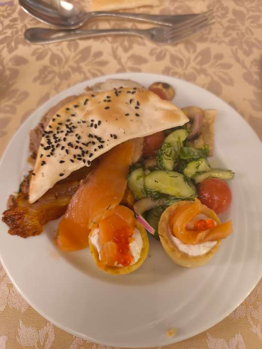Gastro Kaisol Romance Resort