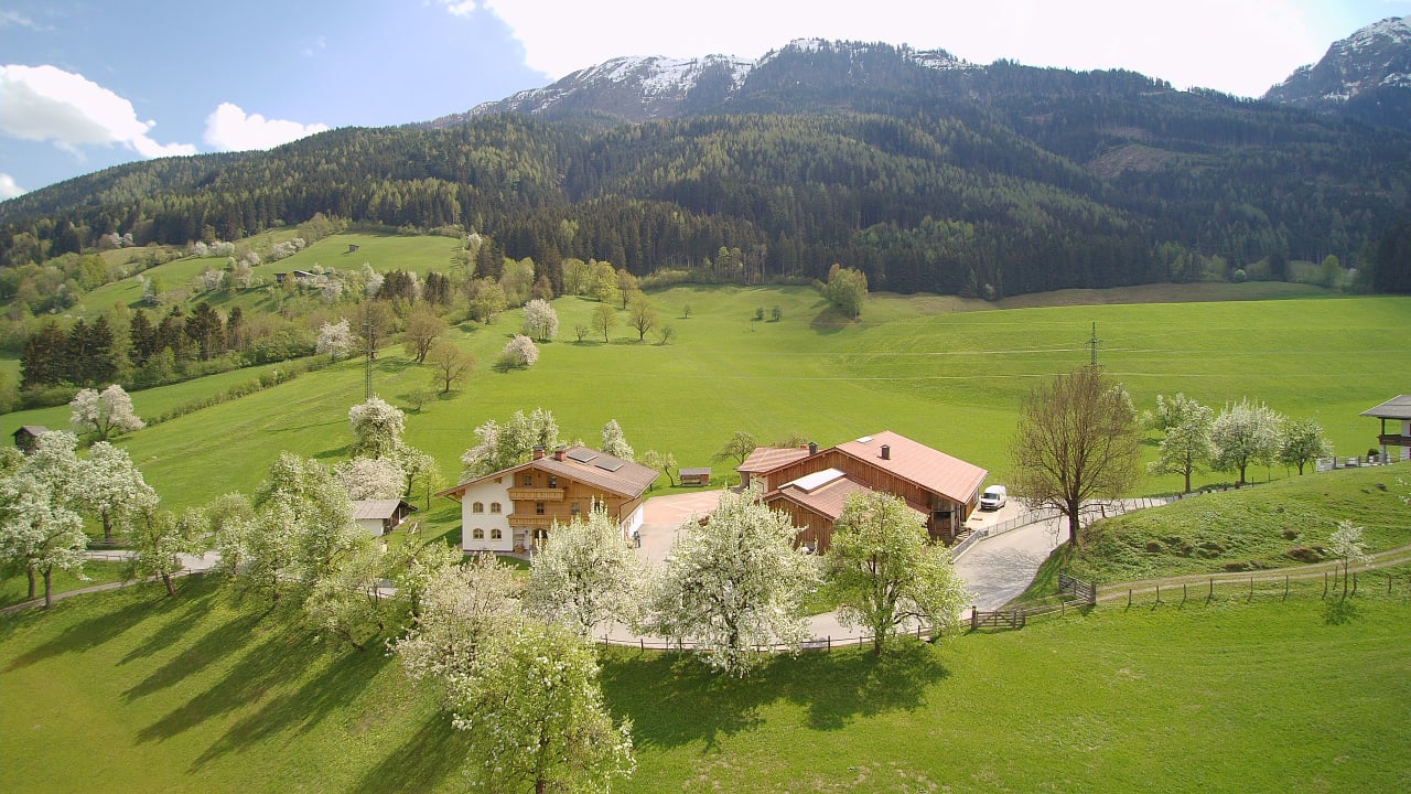 Außenansicht Urlaub am Bauernhof Ferienparadies Taxen