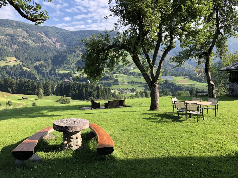 Gartenanlage Hotel Alpenhof Wolayersee