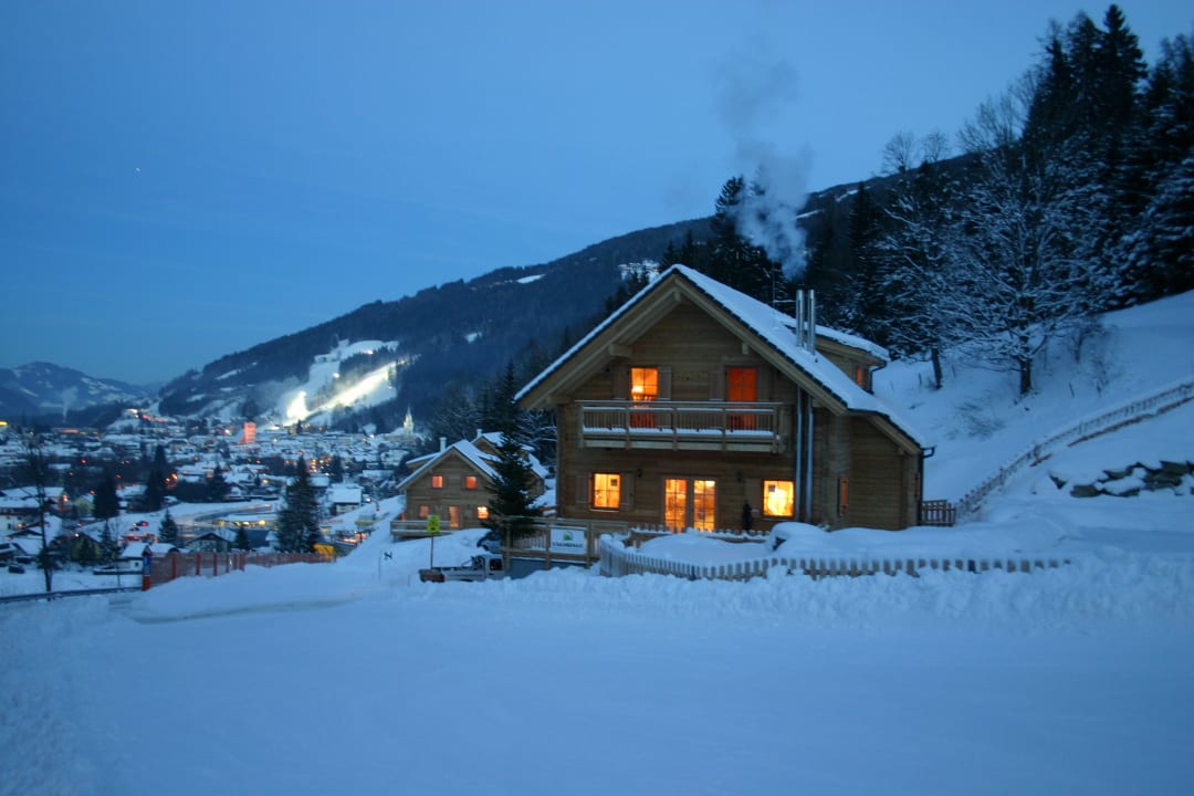 Außenansicht Hüttendorf Schladming und Chalets Schladming