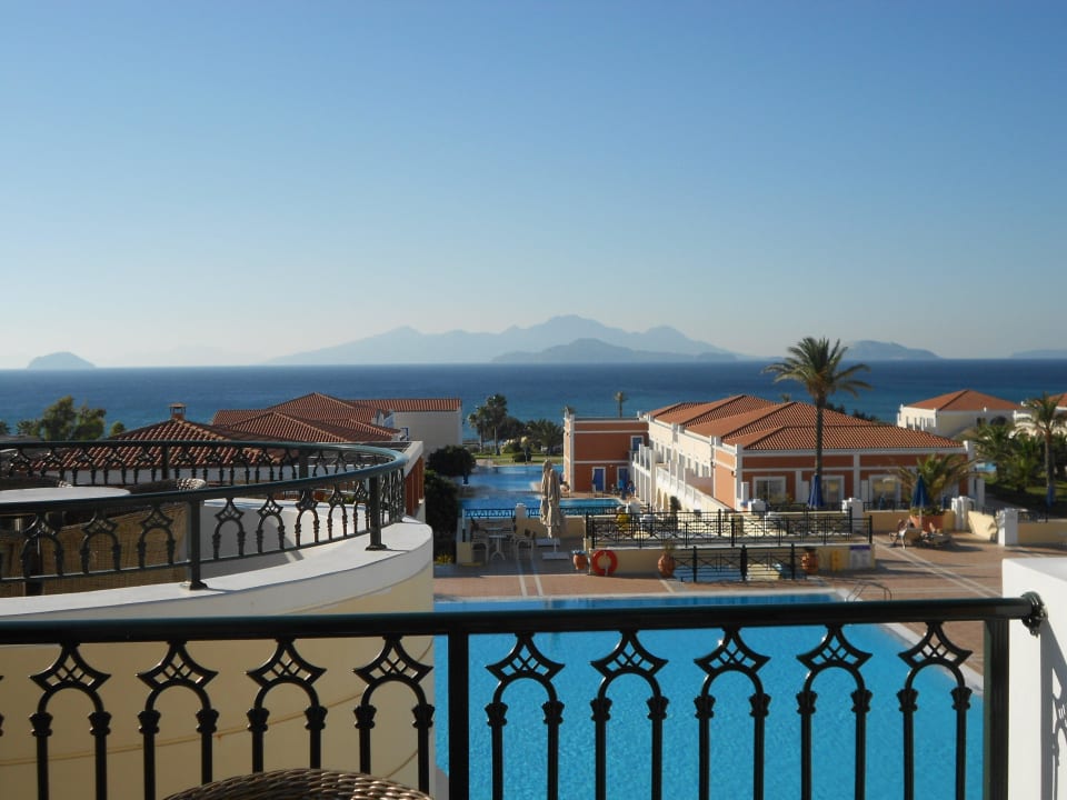 Ausblick von der Lobbyterrasse Porto Bello Royal
