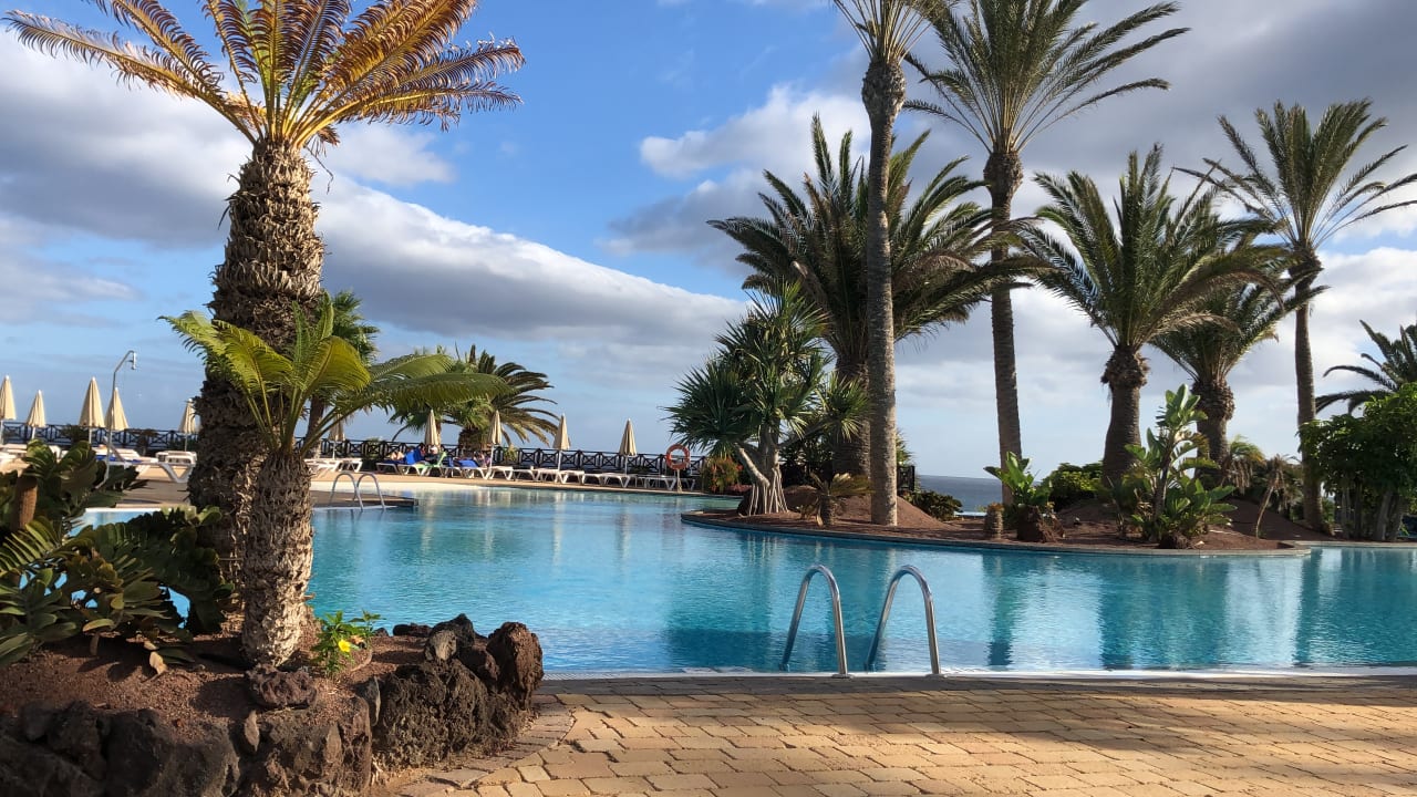 Pool R2 Pajara Beach