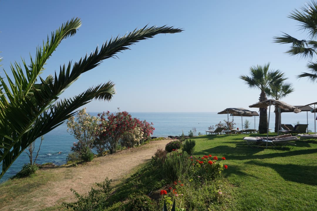 Ausblick Crystal Springs Beach Hotel