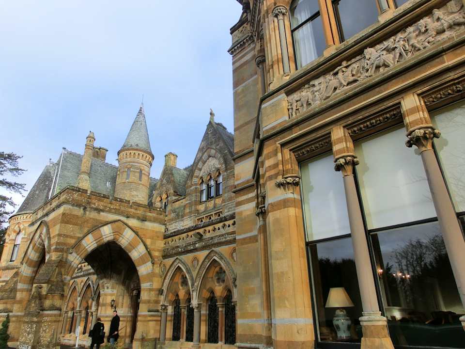Eingang und Fenster zum Drawing Room Hotel Ettington Park