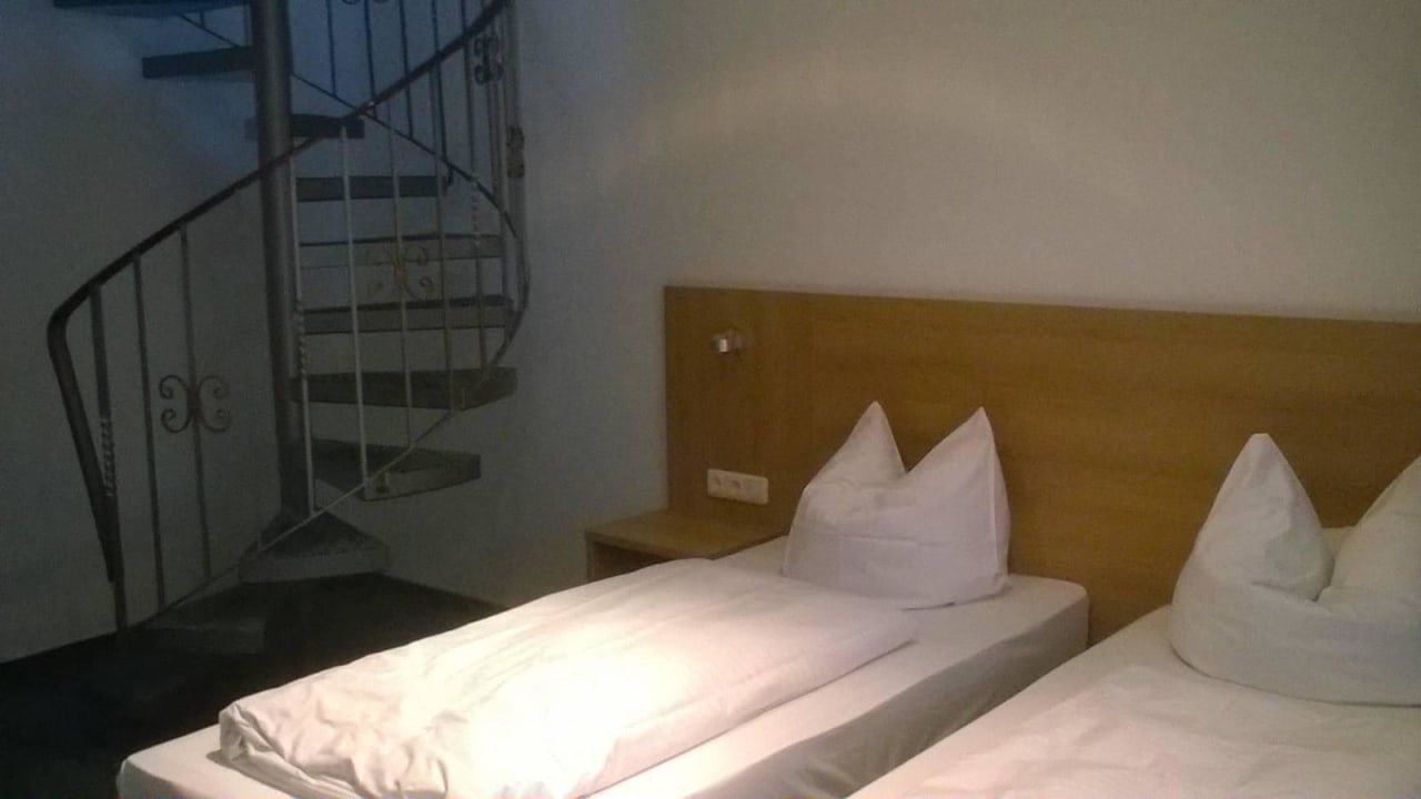 Unteres Zimmer Hotel Bellevue