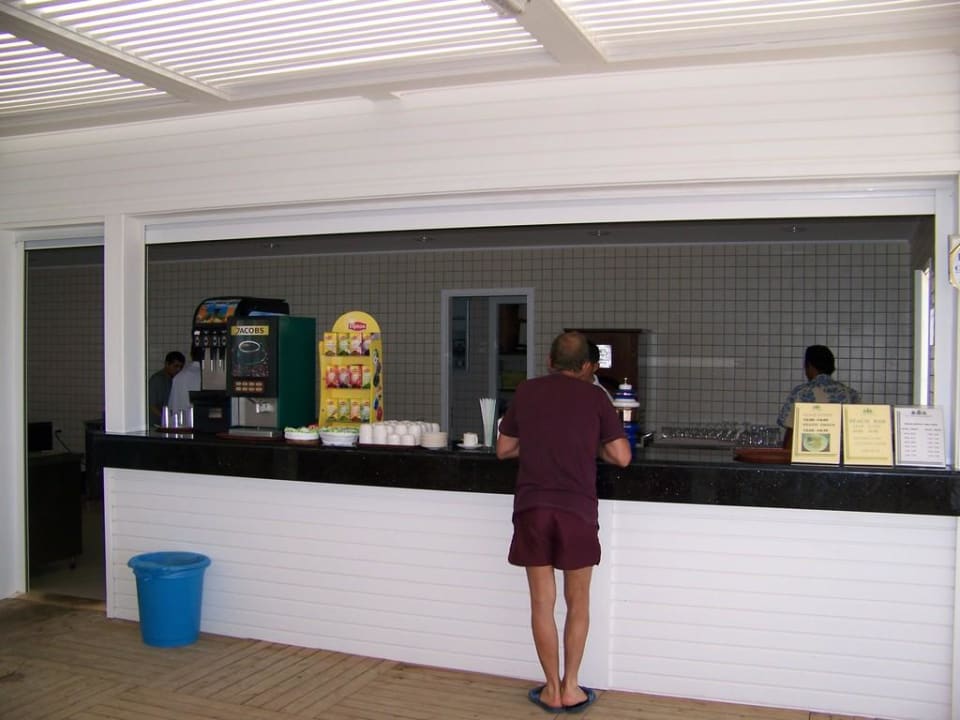 Die Strandbar Can Garden Resort