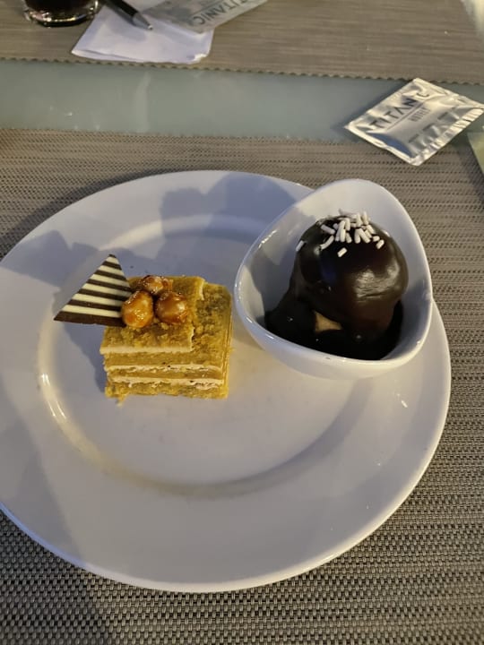 Gastro Titanic Deluxe Golf Belek