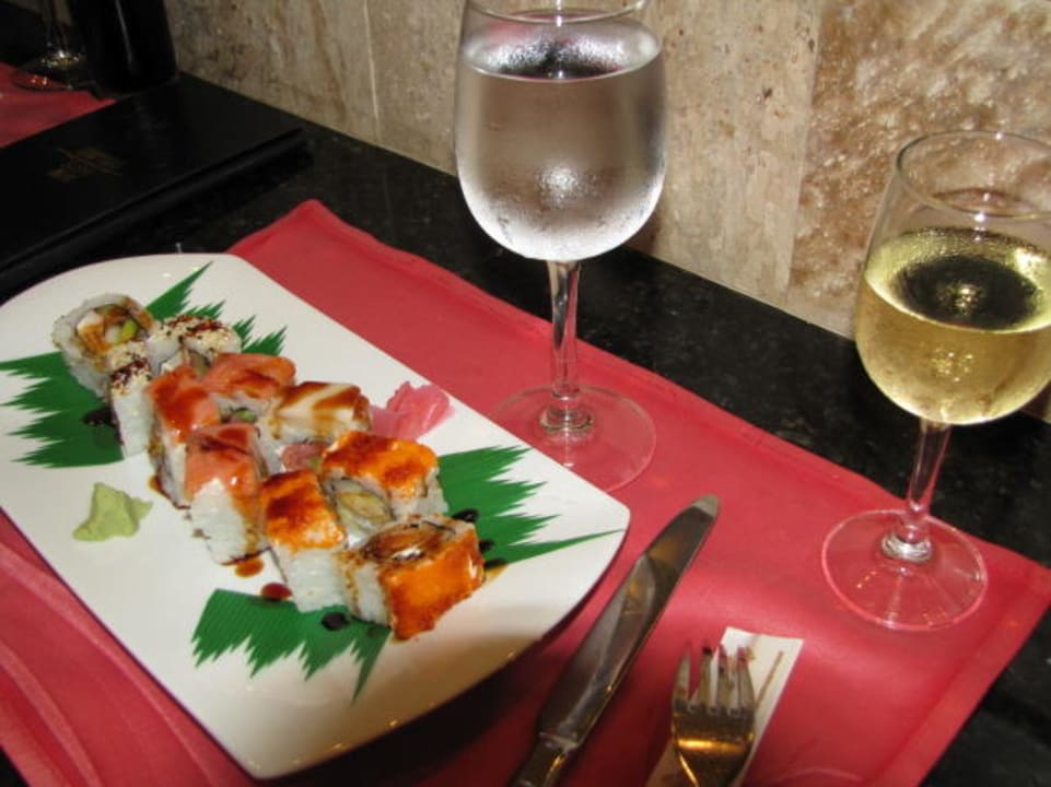 Starter na przystawkę w sushi-barze Hotel Grand Palladium Palace Resort, Spa & Casino