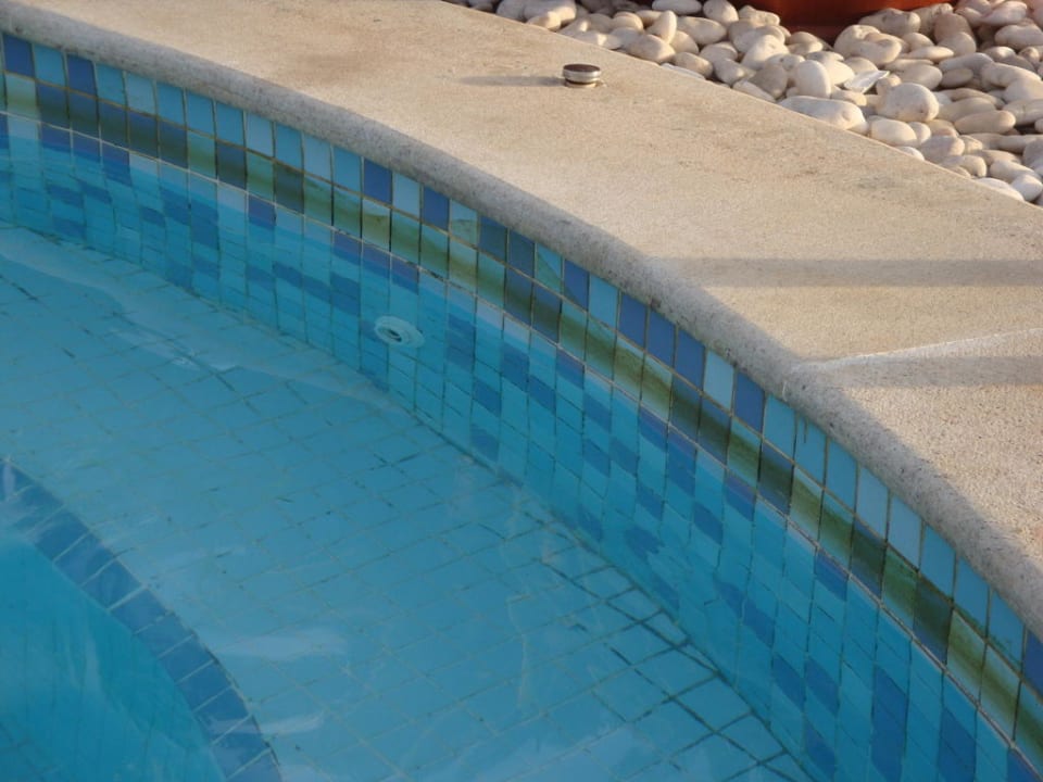 Sauberkeit am Pool  Grand Palladium Imbassai Resort & Spa