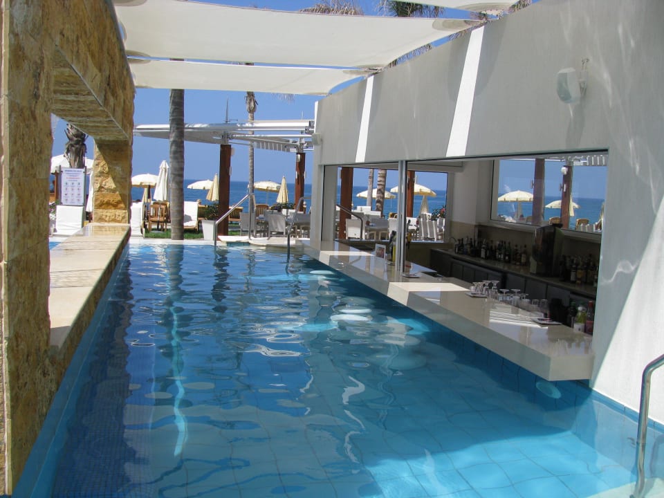 Poolbar Alexander The Great Beach Hotel