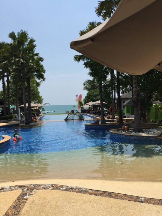 Hauptpool La Flora Khao Lak