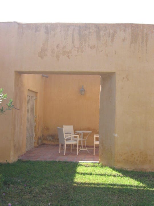 Heruntergekommener Bungalow Hotel Miramare Park