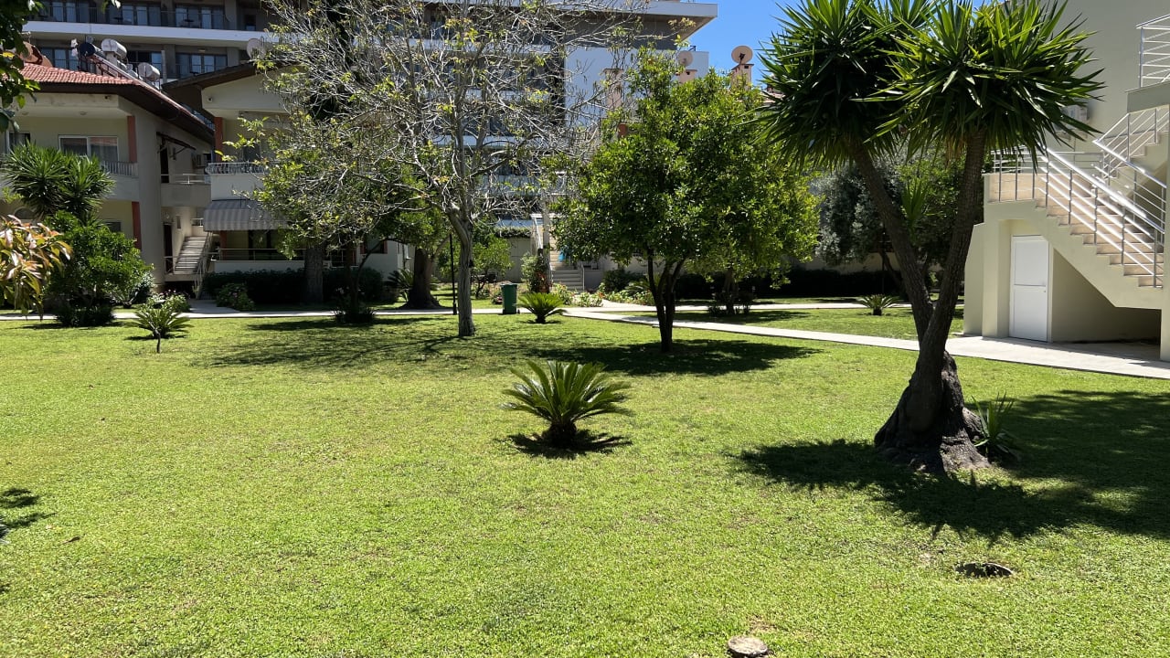 Gartenanlage Hotel Sirma