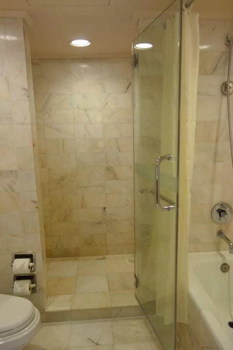 Dusche PARKROYAL Penang Resort