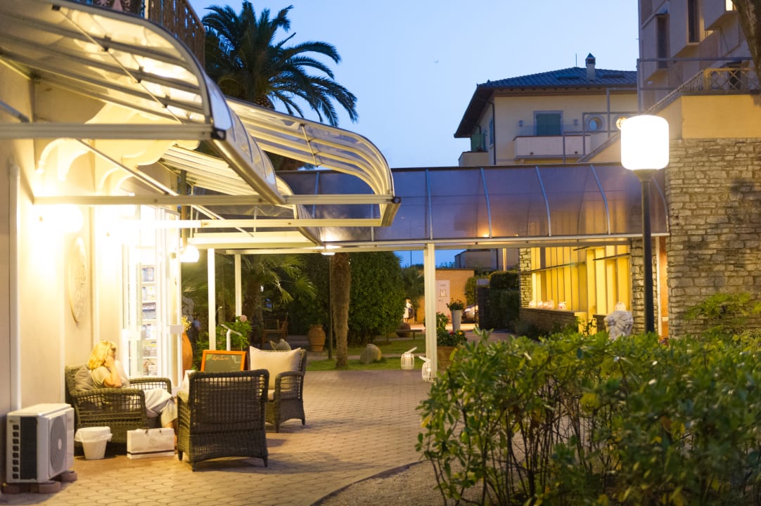Außenansicht Hotel Albergo Battelli