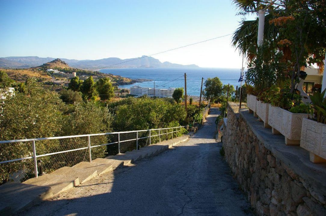 Steile Zufahrt Golden View Studios