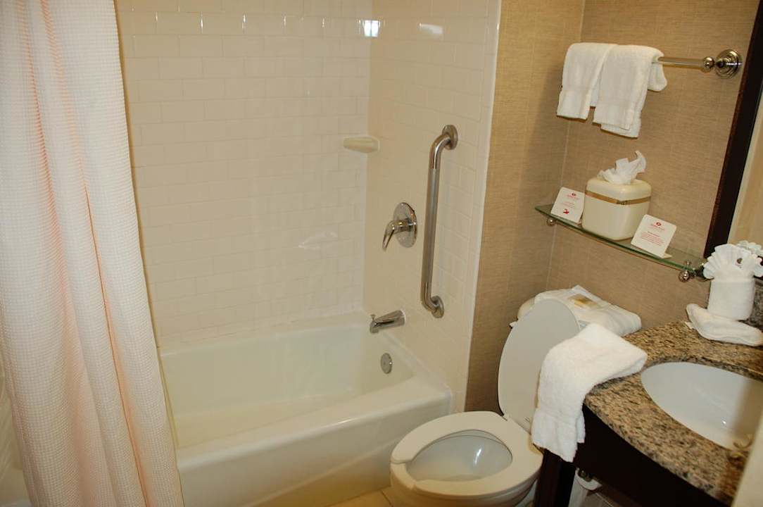 Blick ins Badezimmer Crowne Plaza Hotel Melbourne Oceanfront