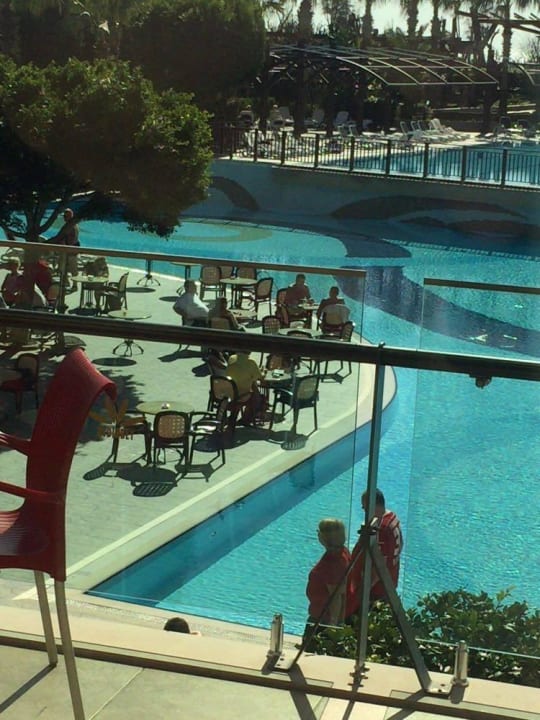 Poolansicht vom Balkon Aydinbey Kings Palace & Spa