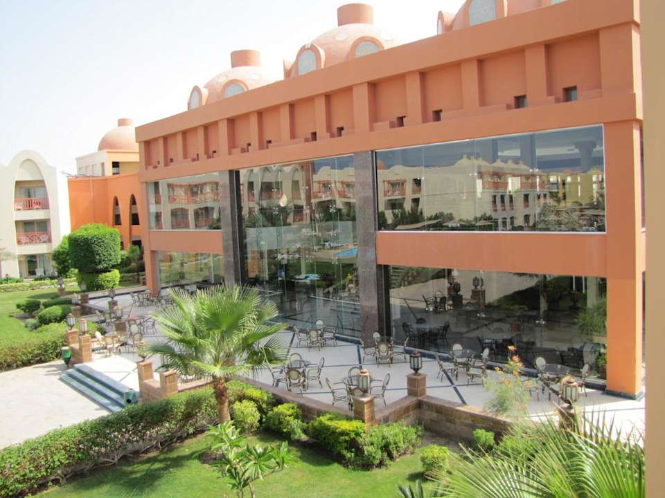 Hauptgebäude mit Lobby & Rezeption Titanic Beach Spa & Aqua Park