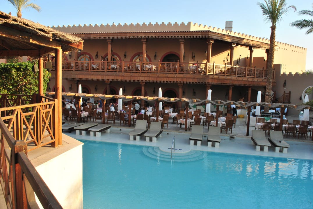 Restaurant bei Tag incl Gala Dinner Vorbereitung Ghazala Gardens