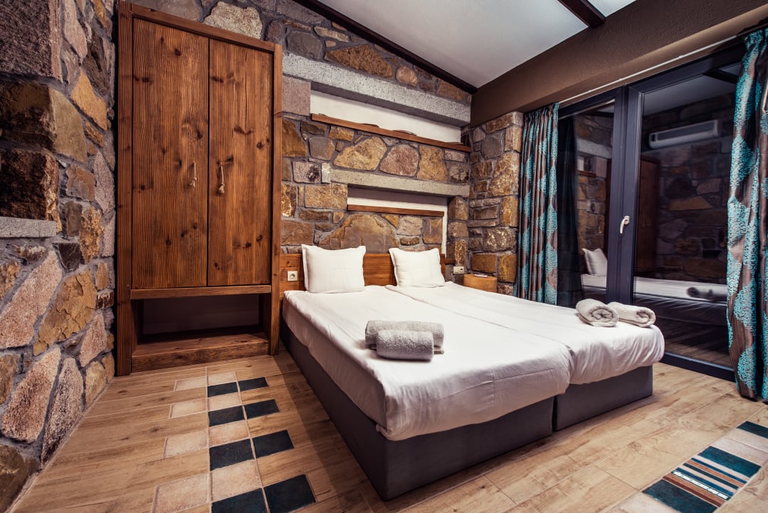Zimmer Keros Blue - Luxury in Wilderness