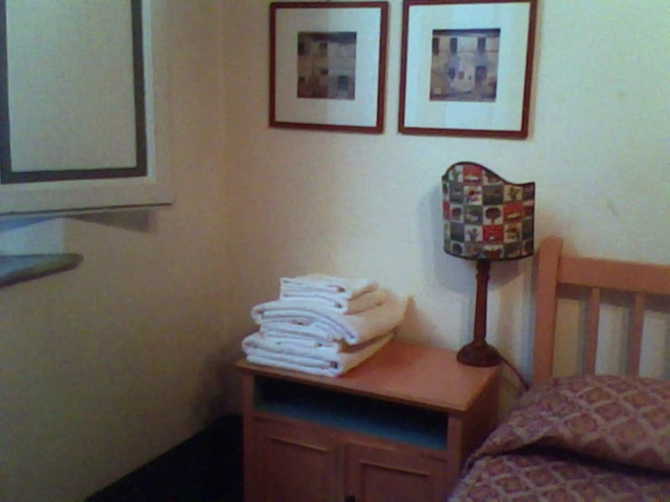 Bett Royal Victoria Hotel