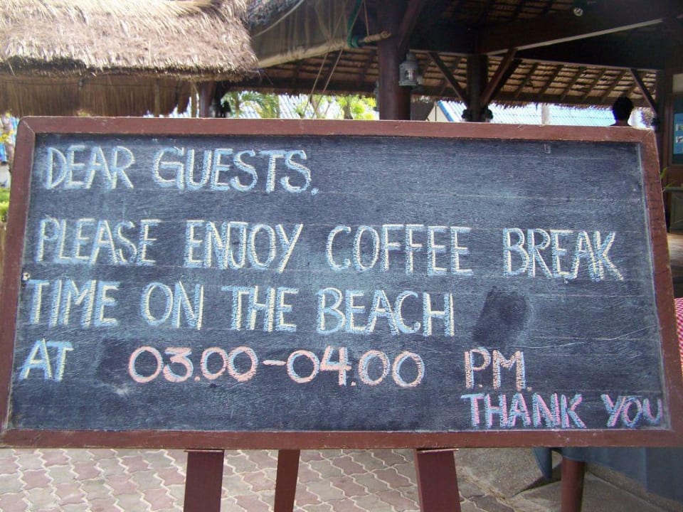 Teatime am Beach Hotel Coral Island Resort