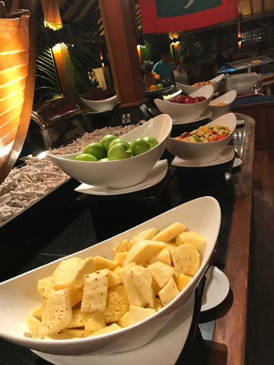 Obstbuffet Adaaran Select Meedhupparu Island Resort - Premium All Inclusive