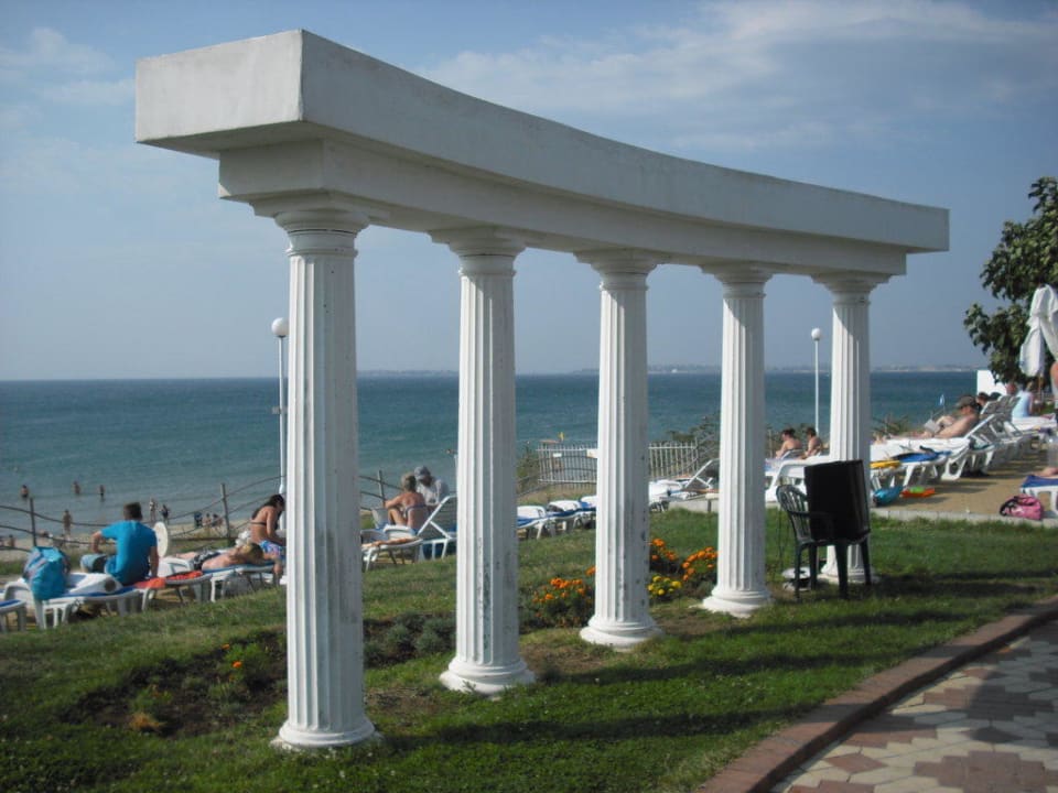 Der Blick zum Strand  Hotel Sineva Beach