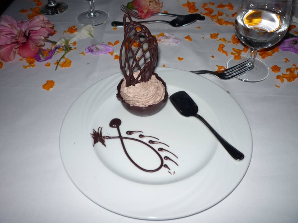 Nachtisch im A la carte Restaurant Three Corners Equinox Beach Resort