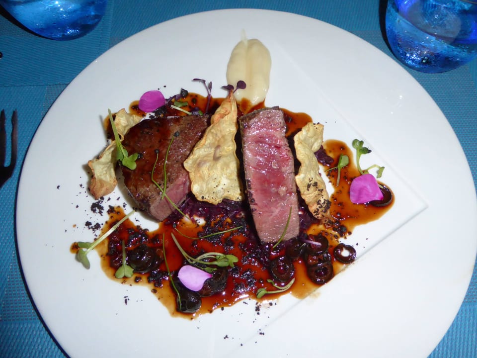 Aqua Restaurant Komandoo Island Resort & Spa - Adults only