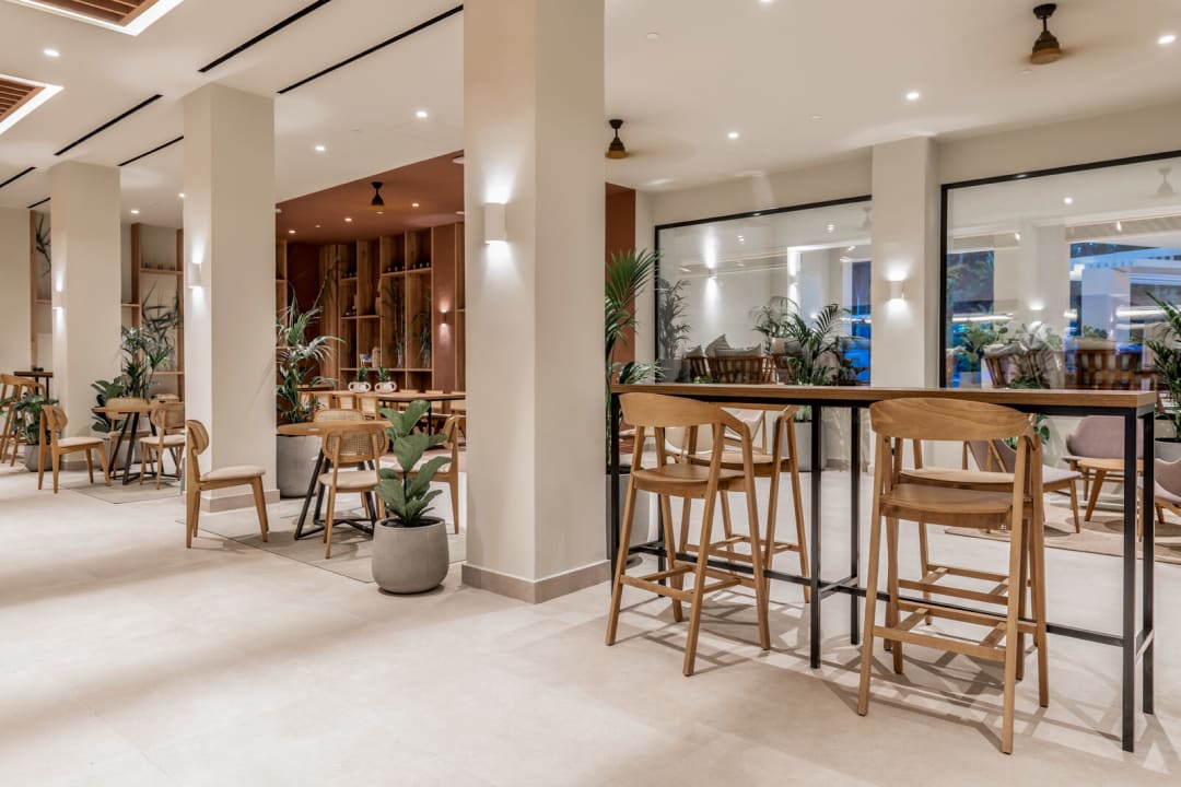 Gastro Domes Aulūs Zante, Autograph Collection