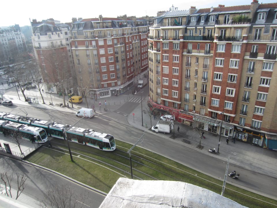 Ausblick aus dem Zimmer im 8.Stock Mercure Paris Alesia