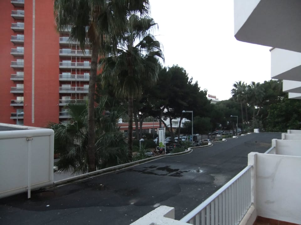 Ausblick aus Zimmer 115 nach rechts Hotel Riu Festival