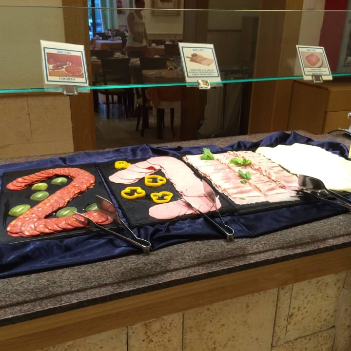 Frühstück Valentin Somni Hotel & Suites