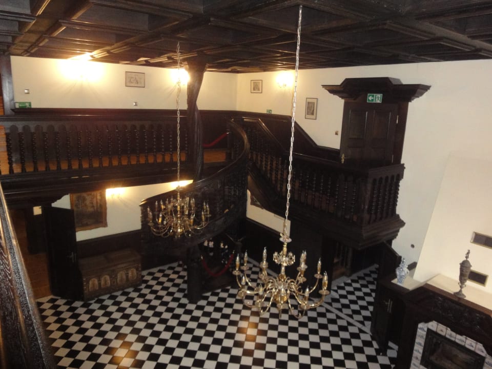 Aus dem 17. oder 18. Jahrhd. stammende Danziger Diele Pałac Kłanino