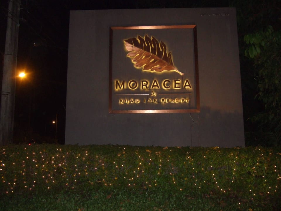 Hotelzugang Moracea by Khao Lak Resort