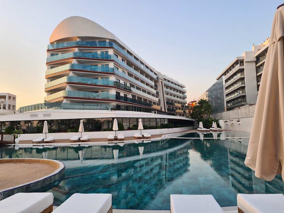 Außenansicht Rubi Platinum Sign