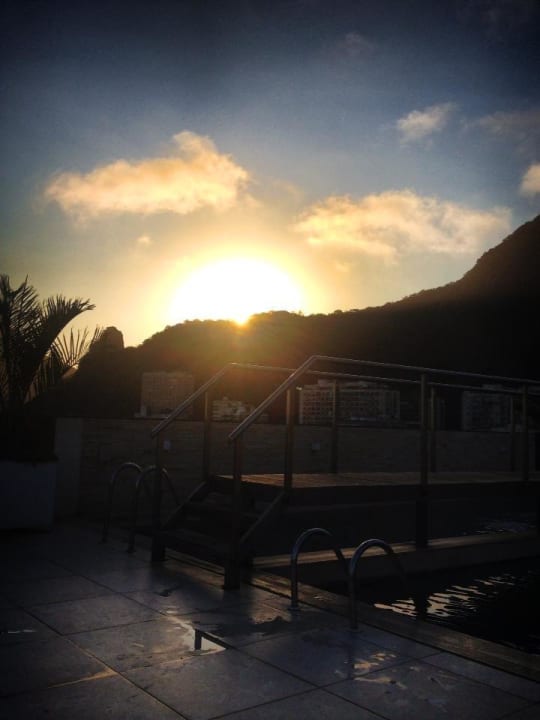 Sonnenuntergang am Dach Hotel Royal Rio Palace