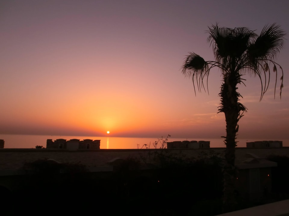 Sonnenaufgang von der Terrasse Pickalbatros Citadel Resort